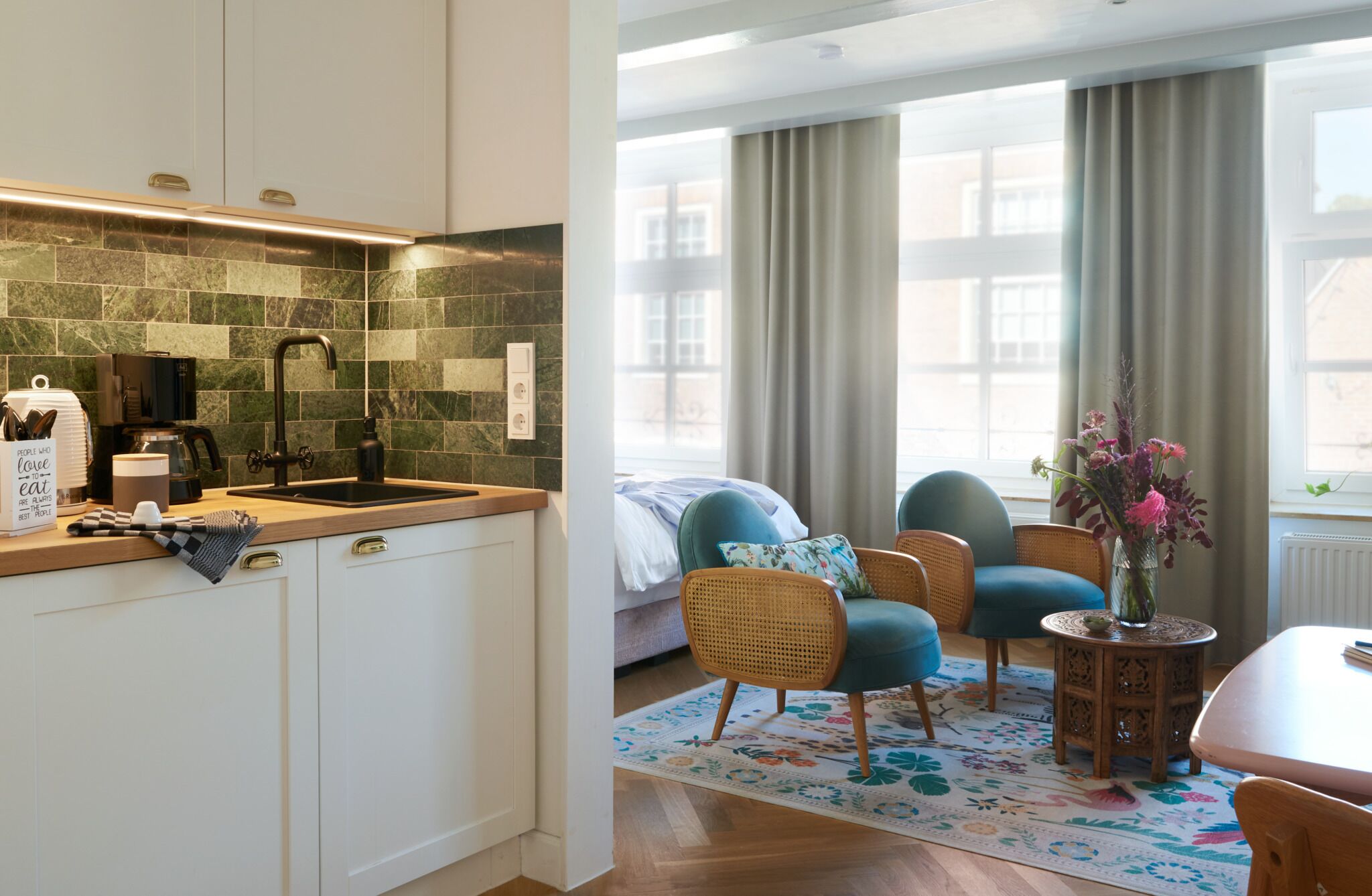 Estúdio, vista para a cidade | Frigobar (abastecido com itens grátis), Wi-Fi de cortesia