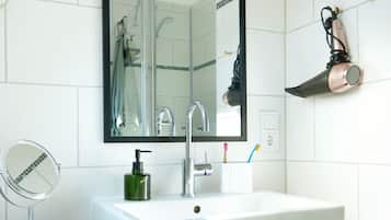 Deluxe-Suite, Hafenblick | Badezimmer
