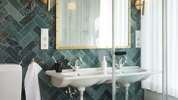 Studio, City View | Bathroom