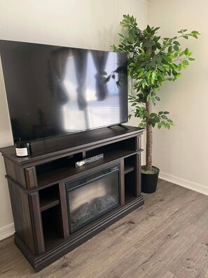 Interior - Affordable Stay (Paisley)