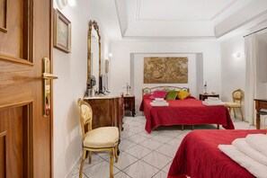 WiFi, bed sheets - Apartment 'Al Palazzo Del Principe Al Massimo' with Wi-Fi and Air Conditioning (Palermo)
