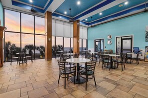 Dining - 2 Beachfront Suite Perfect for Family Vacations & Fun Getaways in Myrtle (Myrtle Beach)