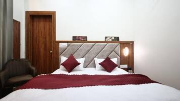 Deluxe Double Room, City View