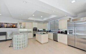 Private kitchen - Las Palmeras (Miami)