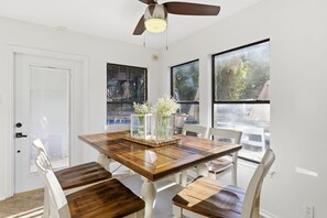 تناول الطعام