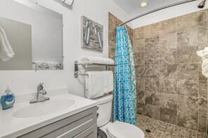 Hair dryer, towels, soap, toilet paper - Pineapple Poolside Suite with Full Kitchen in Sunny Fort Myers Beach (Fort Myers Beach)