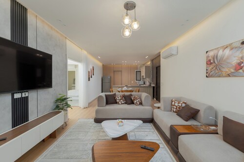 ALSAWAH 2BR Garden - Lake View Residence