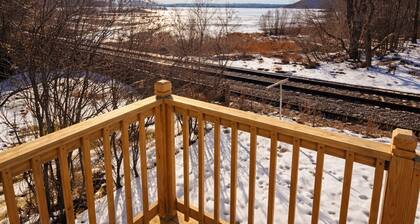 Maiden Rock River Hideaway