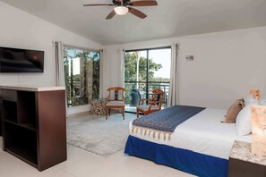 1 bedroom, desk, WiFi, bed sheets - Mojarra Marazul: Suite Boutique with Terrace in Cancún (Cancún)