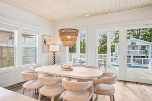 Dining - NEWLY BUILT“So Far, So Bueno!” Sleeps 22 - Pool, Golf Cart & Short Walk to Beach (Panama City Beach)
