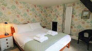 4 bedrooms, individually decorated, individually furnished, free WiFi