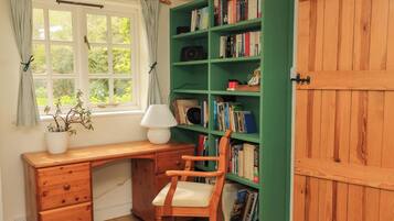 Cottage | Interior