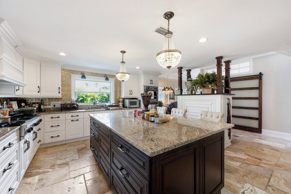 Private kitchen - Ultimate Island Getaway | Pool, Hot Tub & Gulf Access Dock (Sanibel)