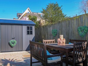 Outdoor dining - The Beach House (Bournemouth)
