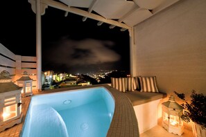 مغطس سبا خارجي