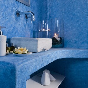 ห้องดีลักซ์สวีท, วิวทะเล | ห้องน้ำ