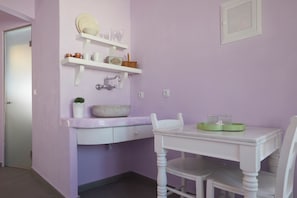 Interior - Santorini Roses Suites (Imerovigli)