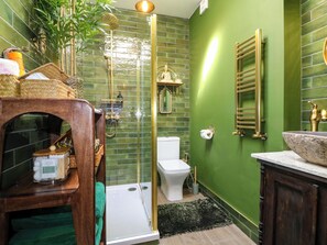 Shower - Shell Cottage (Bournemouth)
