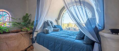 1 bedroom, iron/ironing board, travel cot, WiFi