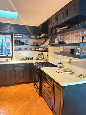 Private kitchen - Ocean View Historical Beach Cottage  (Laguna Beach)
