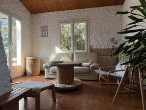 Living area - Holiday home for 6 with garden – near Tanchet (Les Sables-d´Olonne)