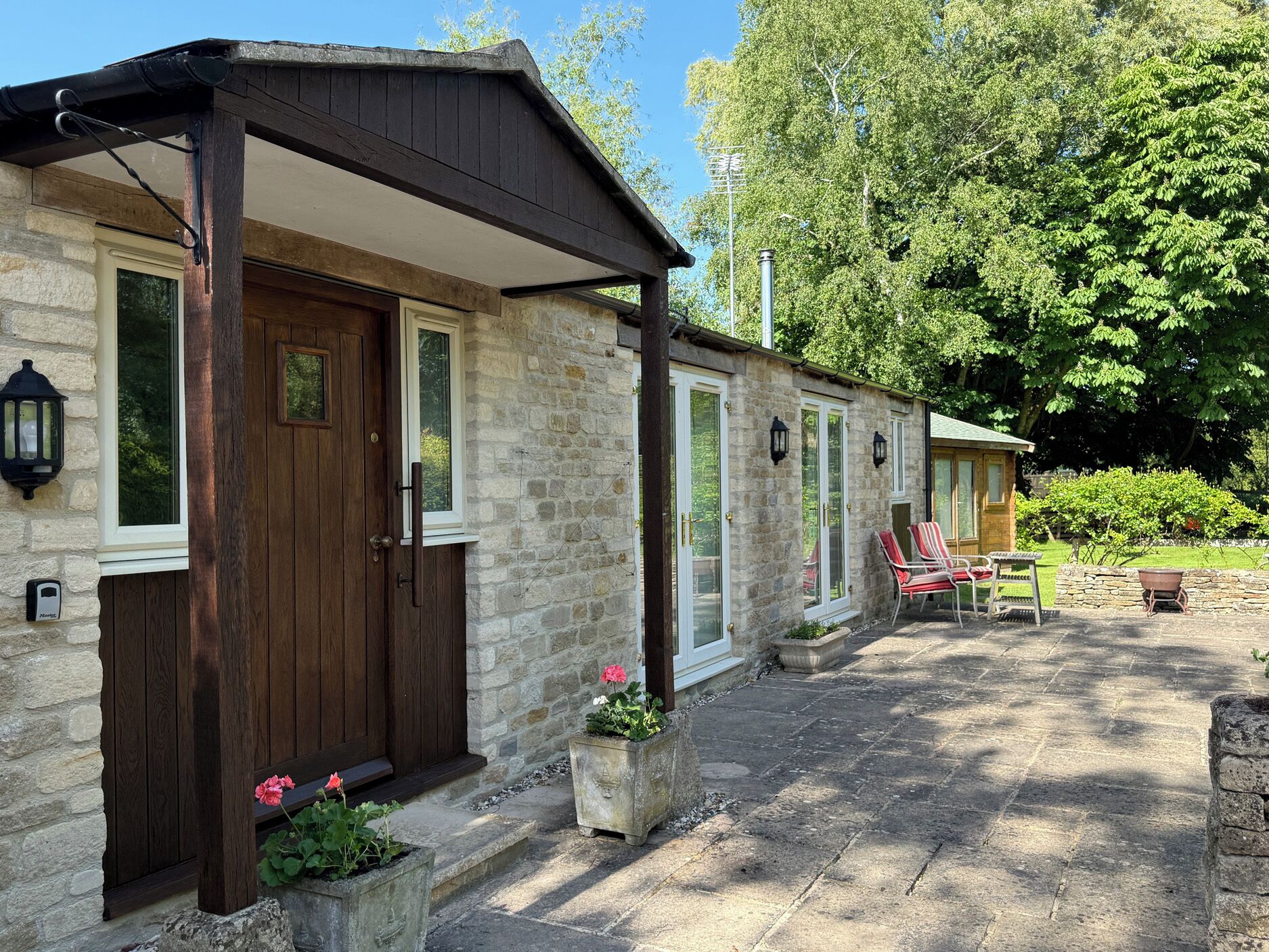 Cottage | Exterior detail