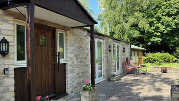 Cottage | Exterior detail