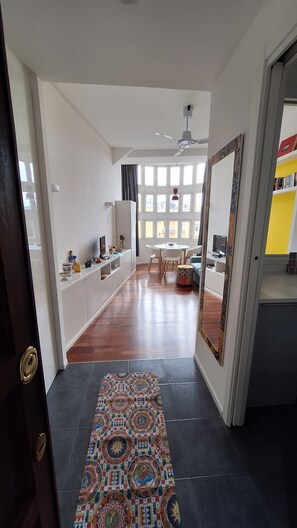 Interior - A Window on Garbatella (Roma)