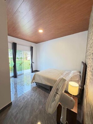 WiFi - Casa en Ica con piscina, parrilla y gran jardín (Ica)