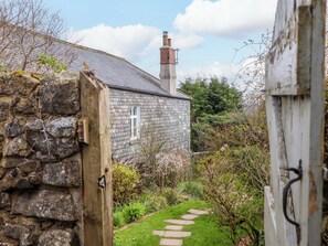 Property grounds - The Mill House (Newton Abbot)