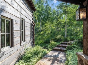 Property grounds - Telluride Luxury Lodge • Perfect for Families & Groups (Telluride)