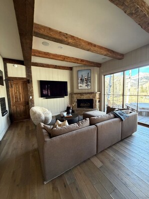 Living area - Elk Lake Lodge Telluride, CO (Telluride)