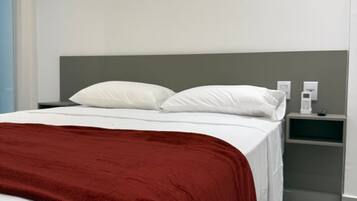 Deluxe Studio Suite | Desk, laptop workspace, free WiFi, bed sheets