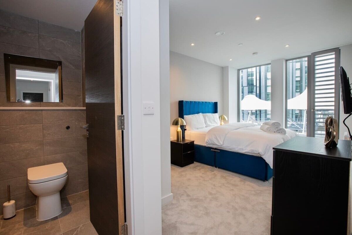 2 bedrooms