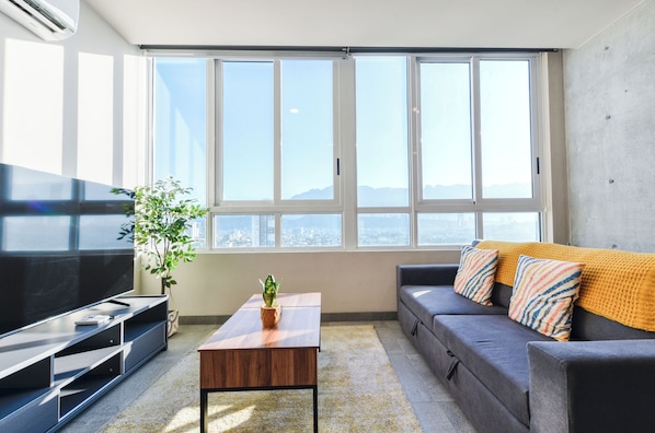 City Suite, City View | Living area - Torre República (Monterrey)