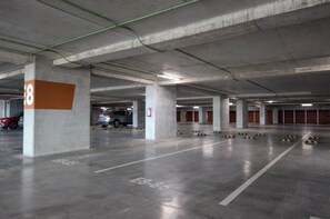 Parking - Torre República (Monterrey)