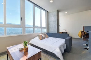 City Suite, City View | Living area - Torre República (Monterrey)