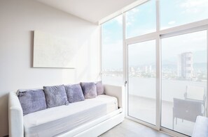 Living area - Torre República (Monterrey)