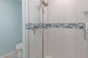 House, Multiple Beds (The Buccaneer) | Bathroom - The Buccaneer (Fort Myers Beach)