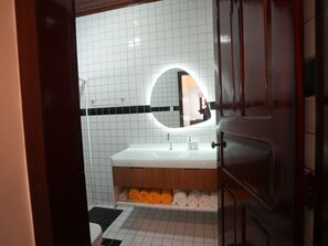 Håndklæder, Sæbe, Toiletpapir