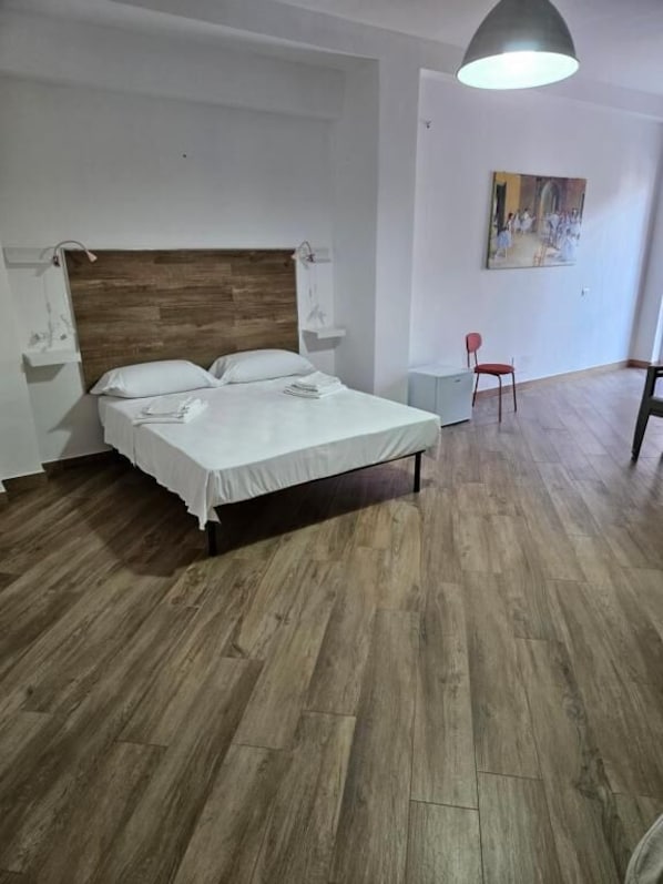 Deluxe Room, City View