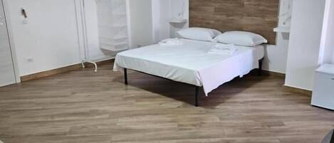 Deluxe Room, City View