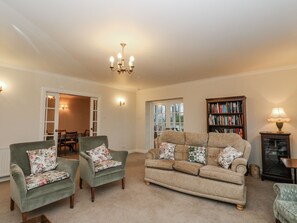 Living area - Carnmhor (Aberdeen)