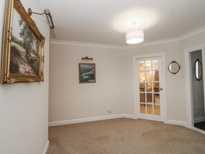 Interior - Carnmhor (Aberdeen)