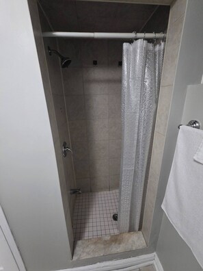 House, 2 Bedrooms, Accessible, Smoking | Bathroom - Bright & Cozy 2-bedroom Main Floor Suite (Brampton)