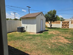 Property grounds - Casa Luna in Lubbock (Lubbock)