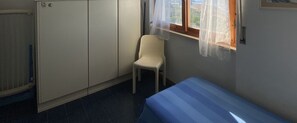 Room - THREE-ROOM APARTMENT SLEEPS 5 IN THE CONCHIGLIA-Rif. Conchiglia (San Vincenzo)