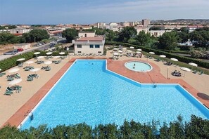 Pool - TWO-ROOM APARTMENT SLEEPS 5 IN THE COOP AREA-Rif. Agos (San Vincenzo)