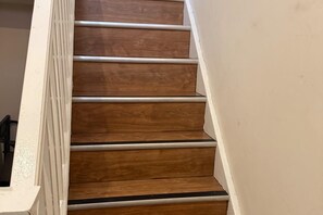 Interior - Apartment Sleeps 4 With Parking (Leigh)