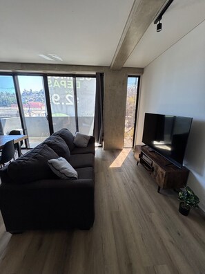 Living area - Mutuo 104 Downtown Tijuana (Tijuana)